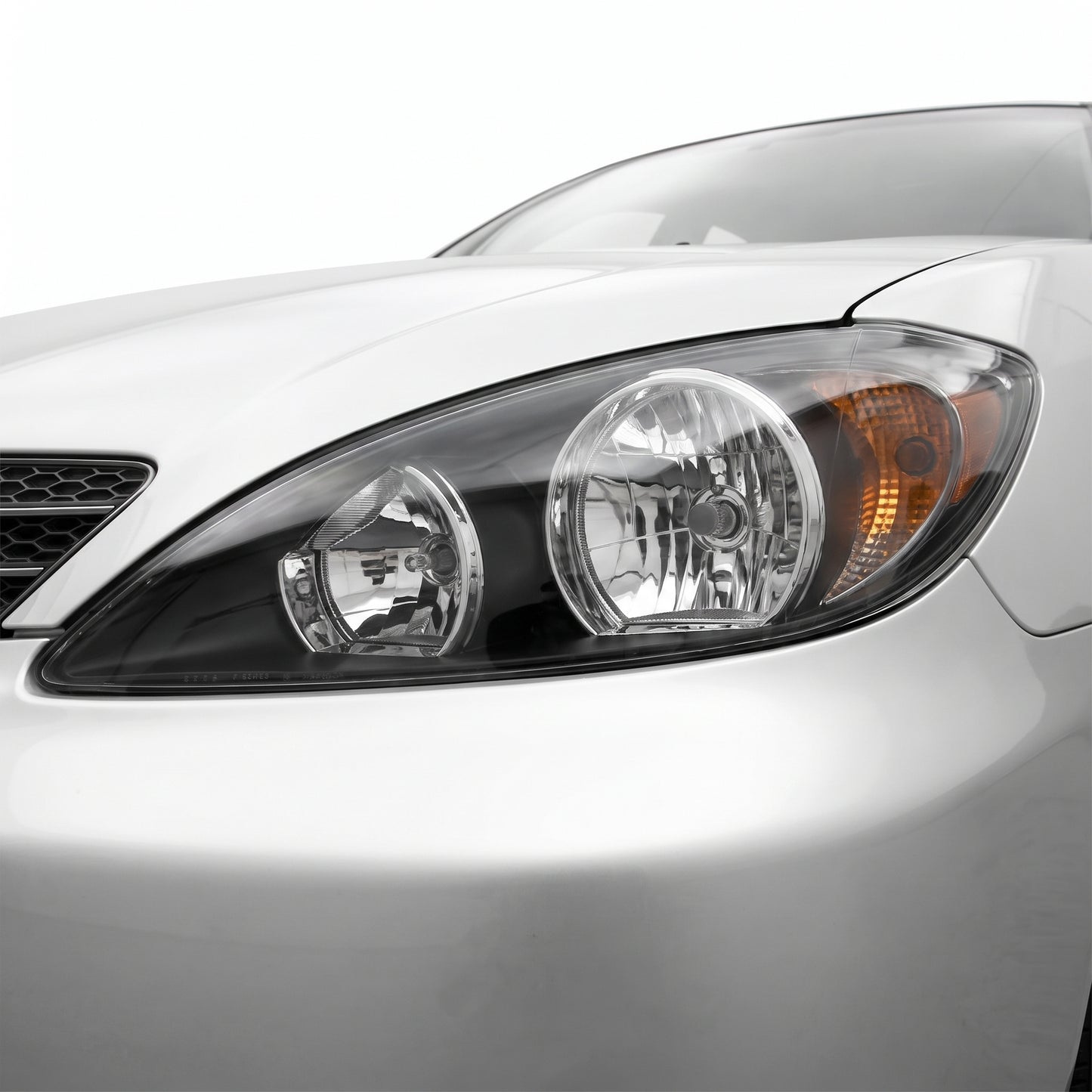 Toyota Camry ACV36 / MCV36 (2002- 2004) OEM Style Headlights LH + RH