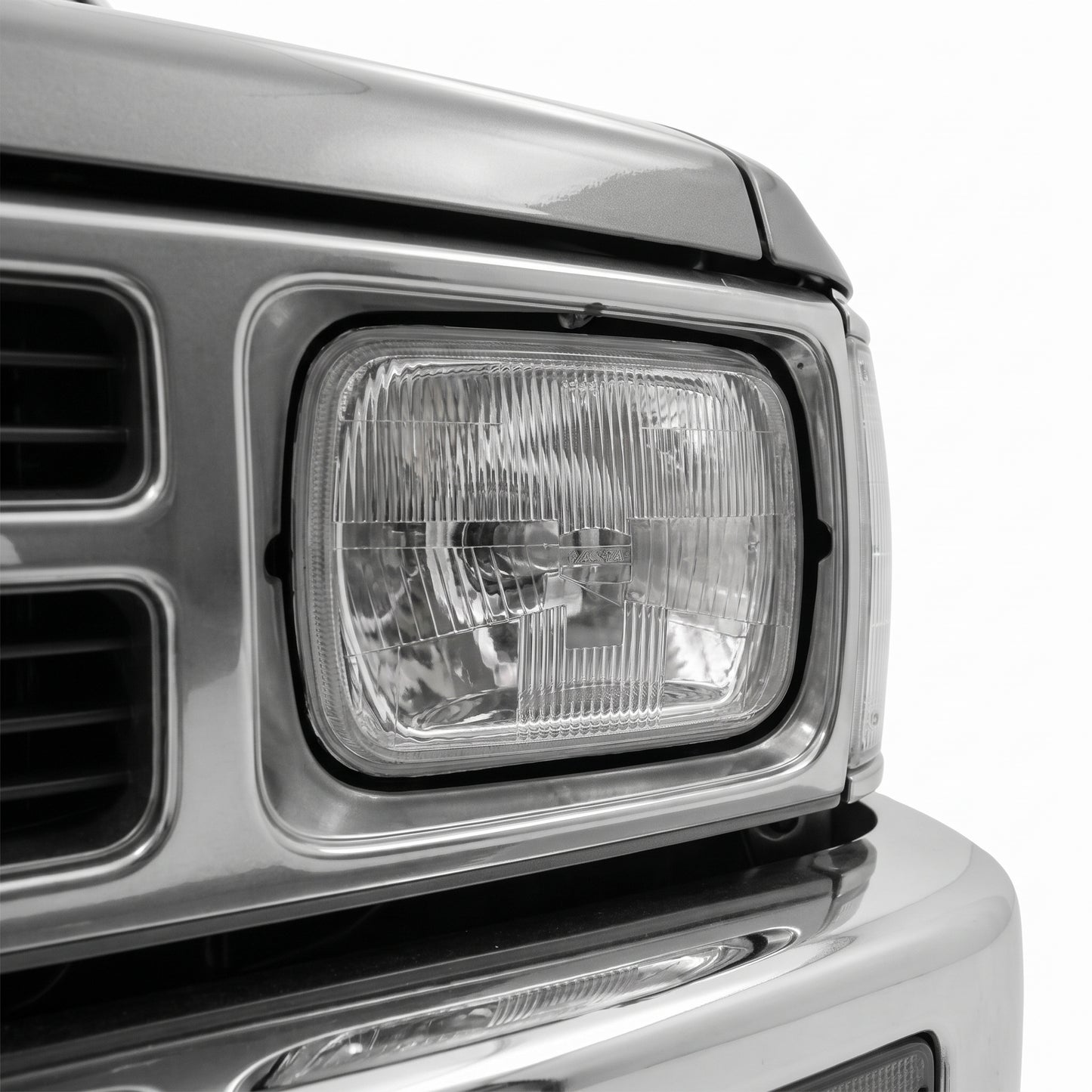 Toyota HiLux N30 / N40 / N50 / N60 (1980 - 2005) Headlights works with H4 Globe Glass or Plastic Lens LH + RH
