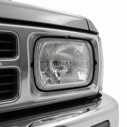 Toyota HiLux N30 / N40 / N50 / N60 (1980 - 2005) Headlights works with H4 Globe Glass or Plastic Lens LH + RH