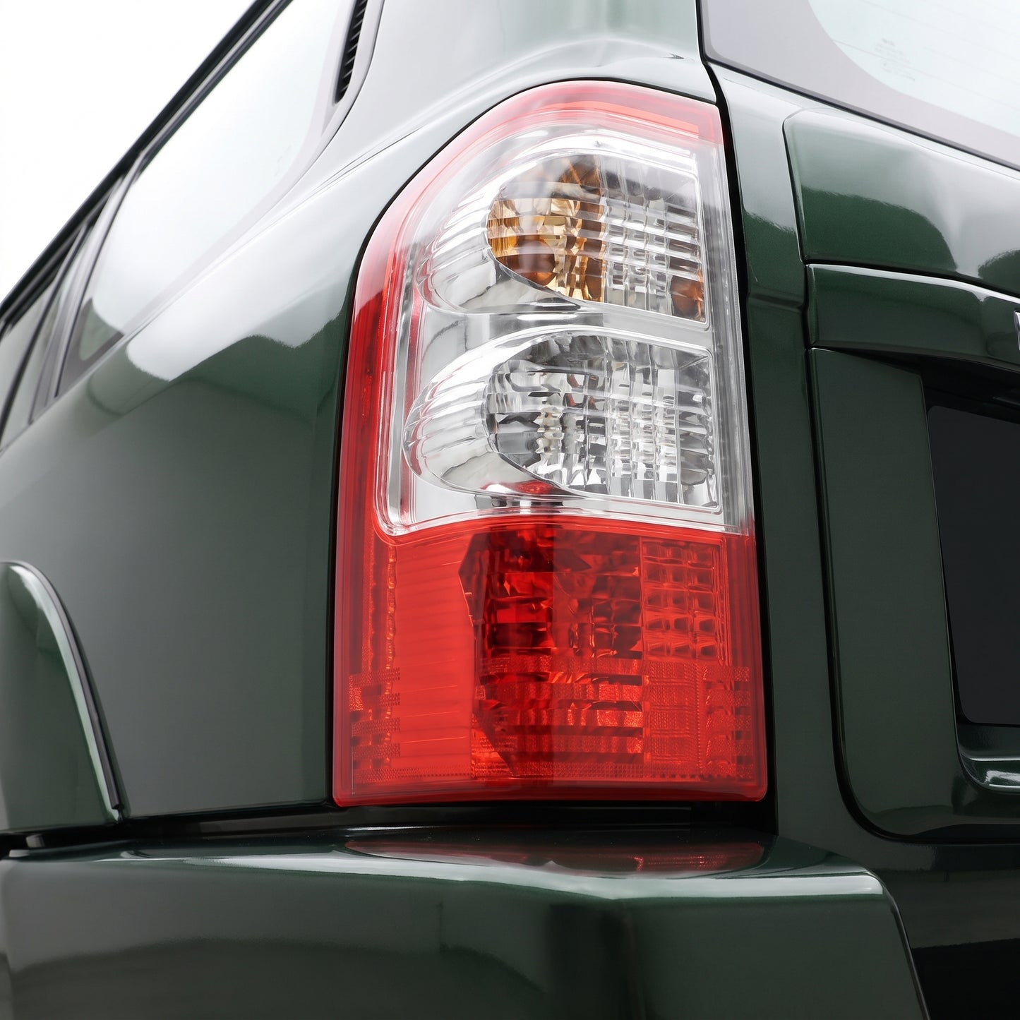 Nissan Patrol / Safari GU Y61 Series 2 (2001 - 2004) OEM Style Tail Lights LH + RH