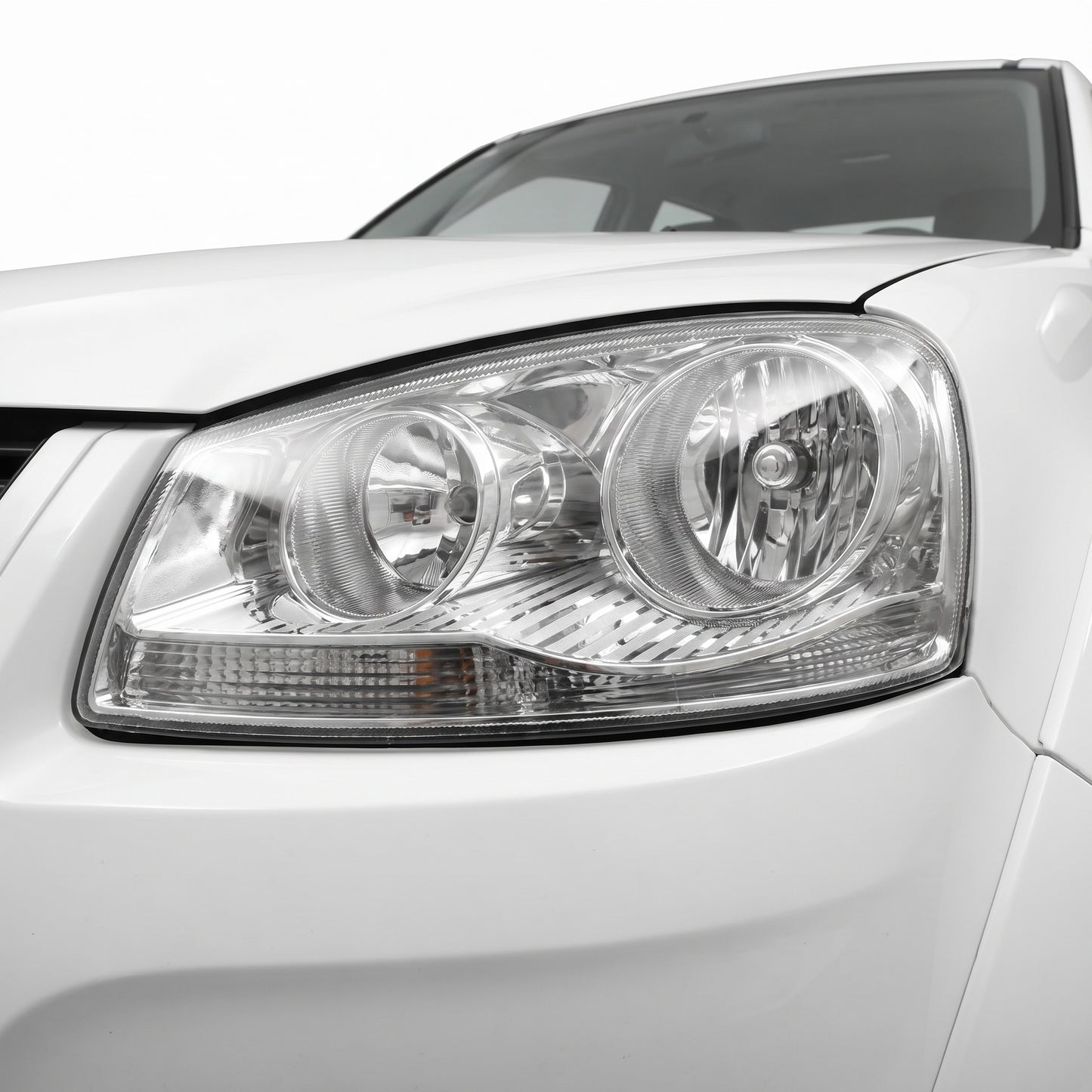 GWM V200 / V240 K2 (2011 - 2015) Halogen OEM Style Headlights LH + RH