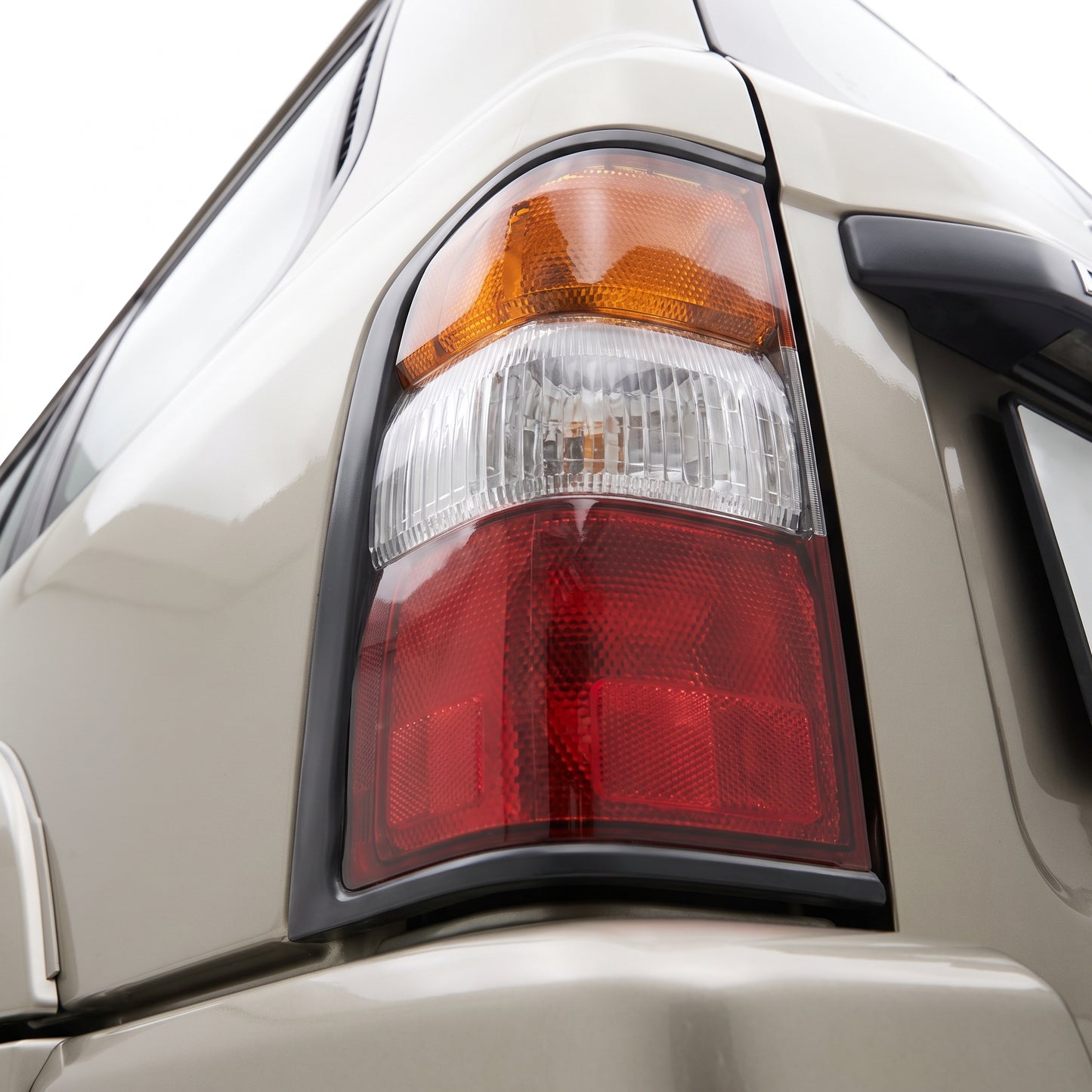 Nissan Patrol GU / Y61 (1998 - 2001) Halogen OEM Style Tail Lights LH + RH