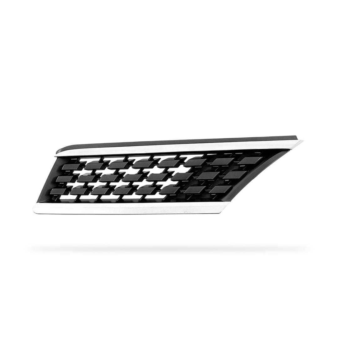 Nissan Tiida C11 (2005 - 2007) Black / Chrome Bar Grille LH + RH