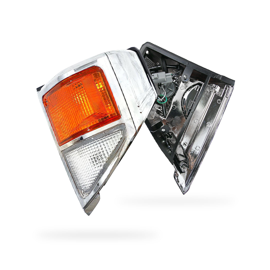 Toyota LandCruiser 70 Series (1999 - 2007) Corner Lights LH + RH