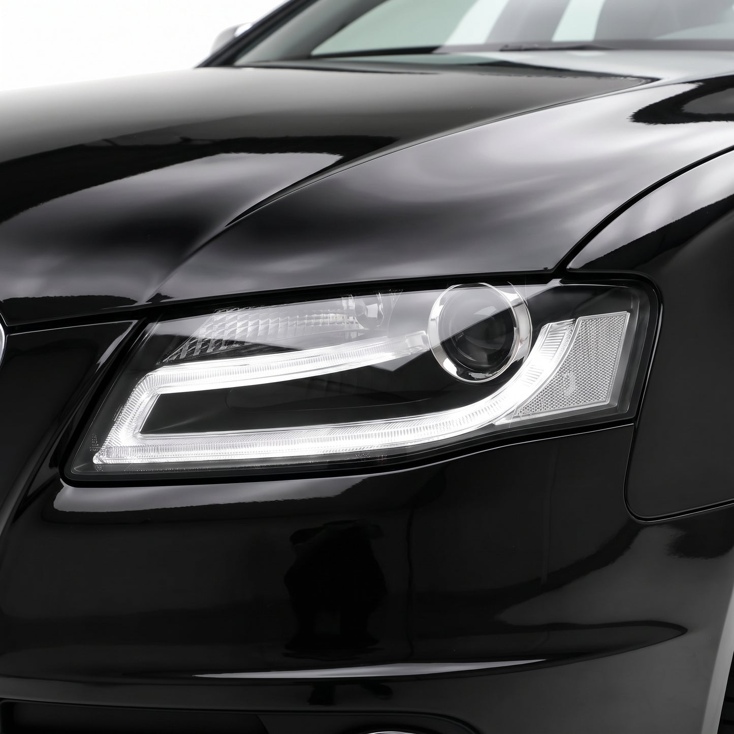 Audi S4 B8 (2009 - 2012) HID Model LED DRL Dual Beam Projector Headlights LH + RH