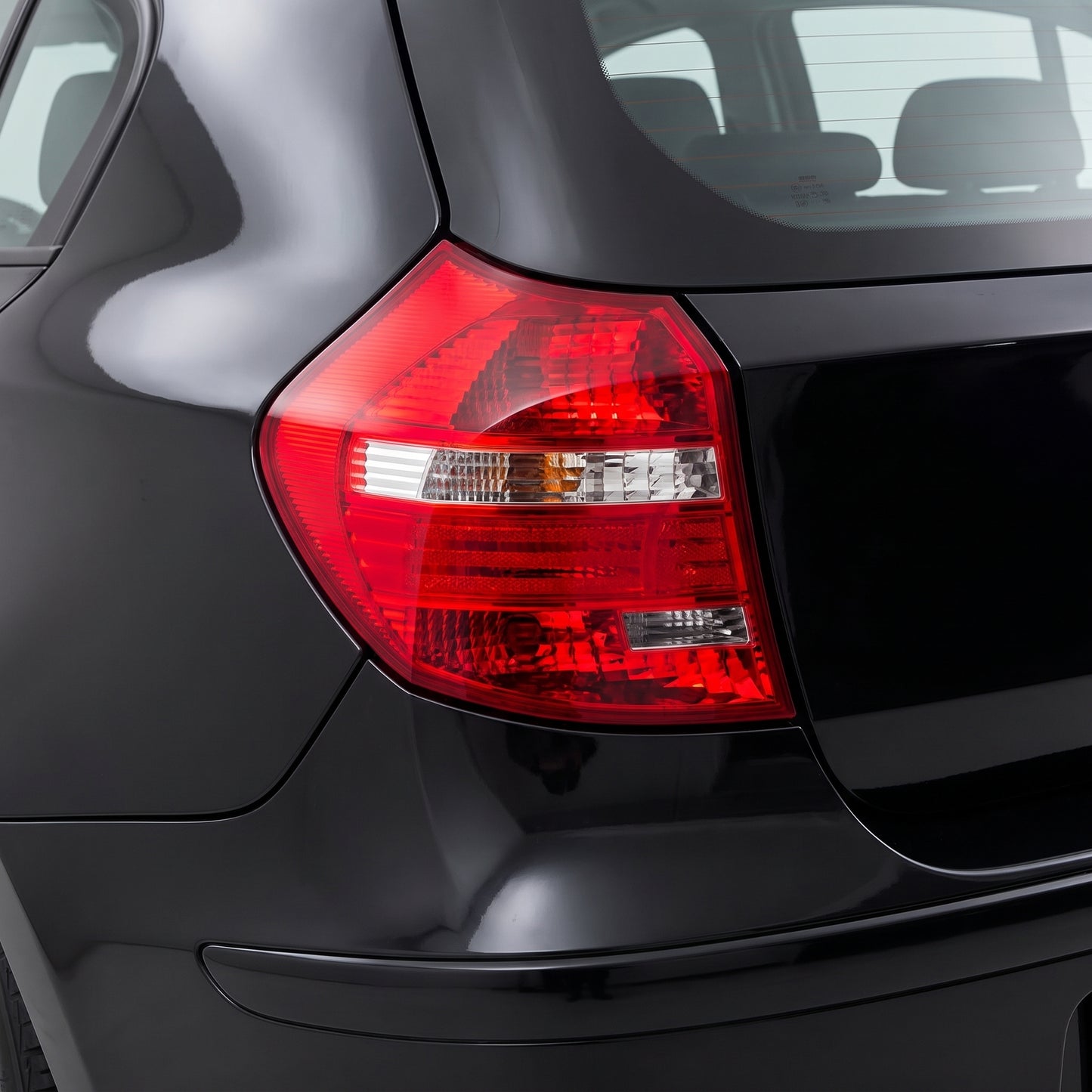BMW 1 Series E87 (2007 - 2011) No LED Clear OEM Style Tail Lights LH + RH