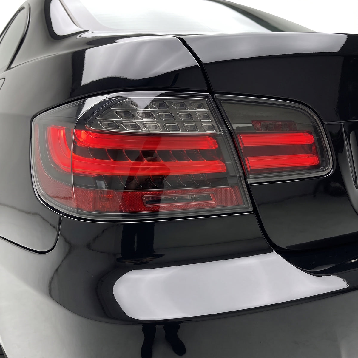 BMW 3 Series E92 (2006 - 2013) LCI Update Style 3D Full LED Stripe Bar Tail Lights LH + RH installed close-up