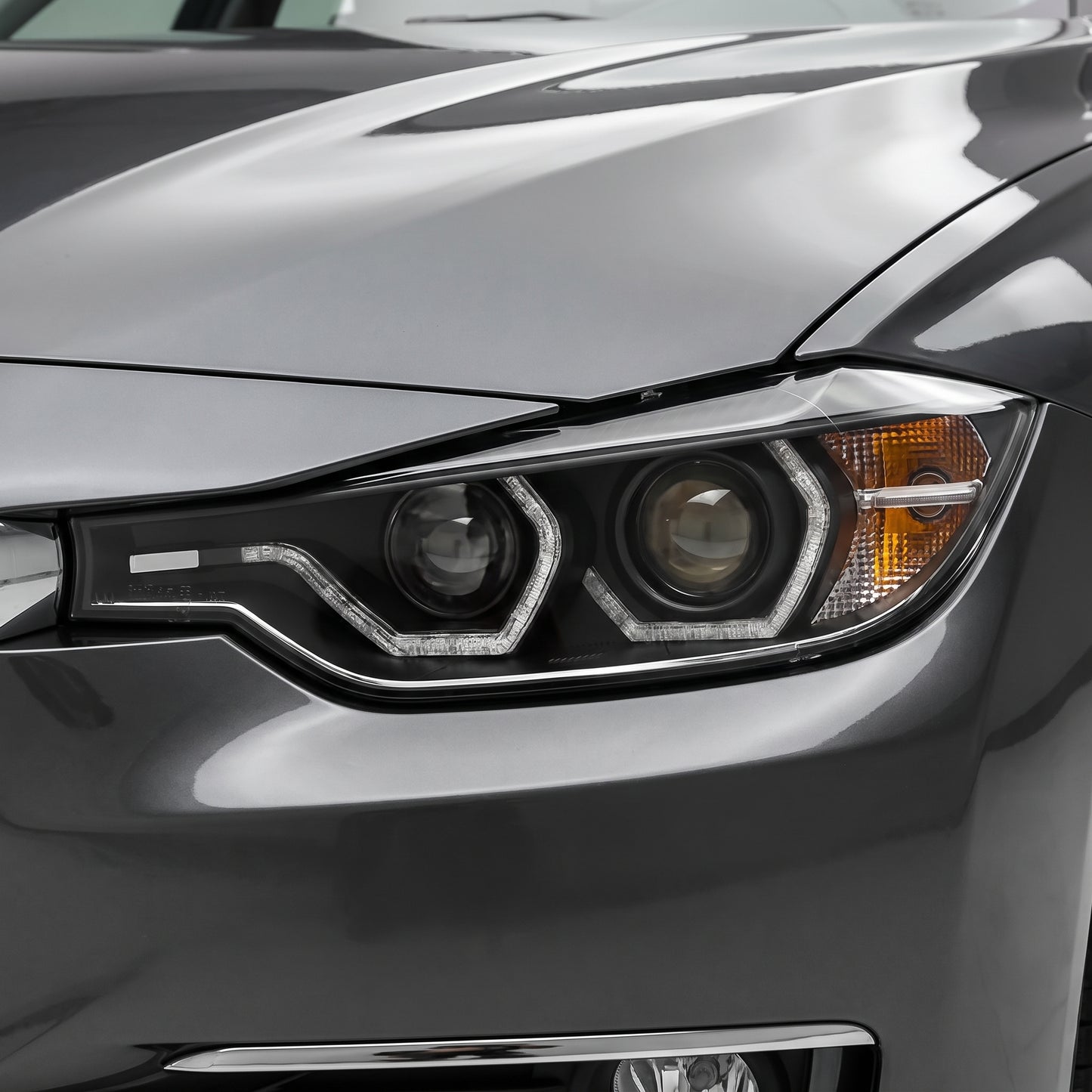 BMW 3 Series F30 / F31 (2012 - 2015) HID Model LED DRL Projector Headlights LH + RH