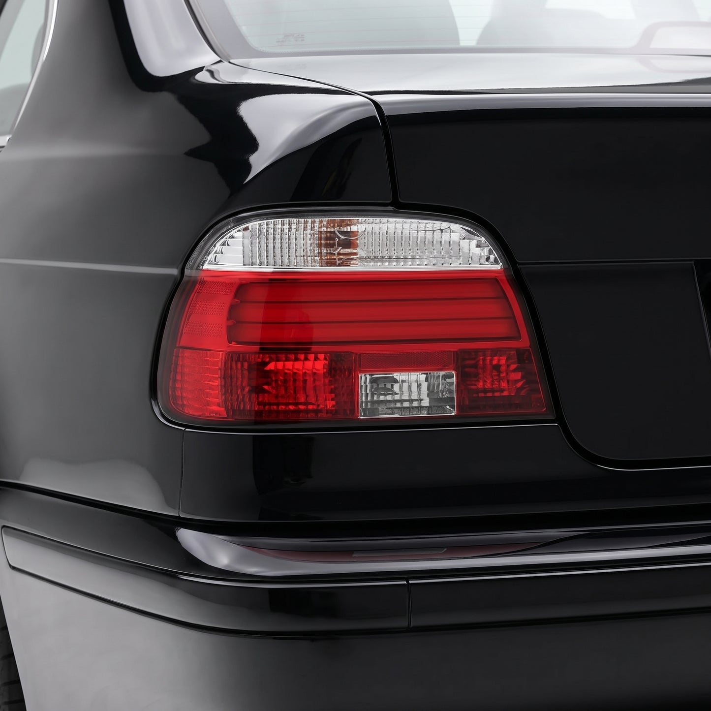 BMW 5 Series E39 (1995 - 2000) Clear Red 3D LED Stripe Bar Tail Lights LH + RH