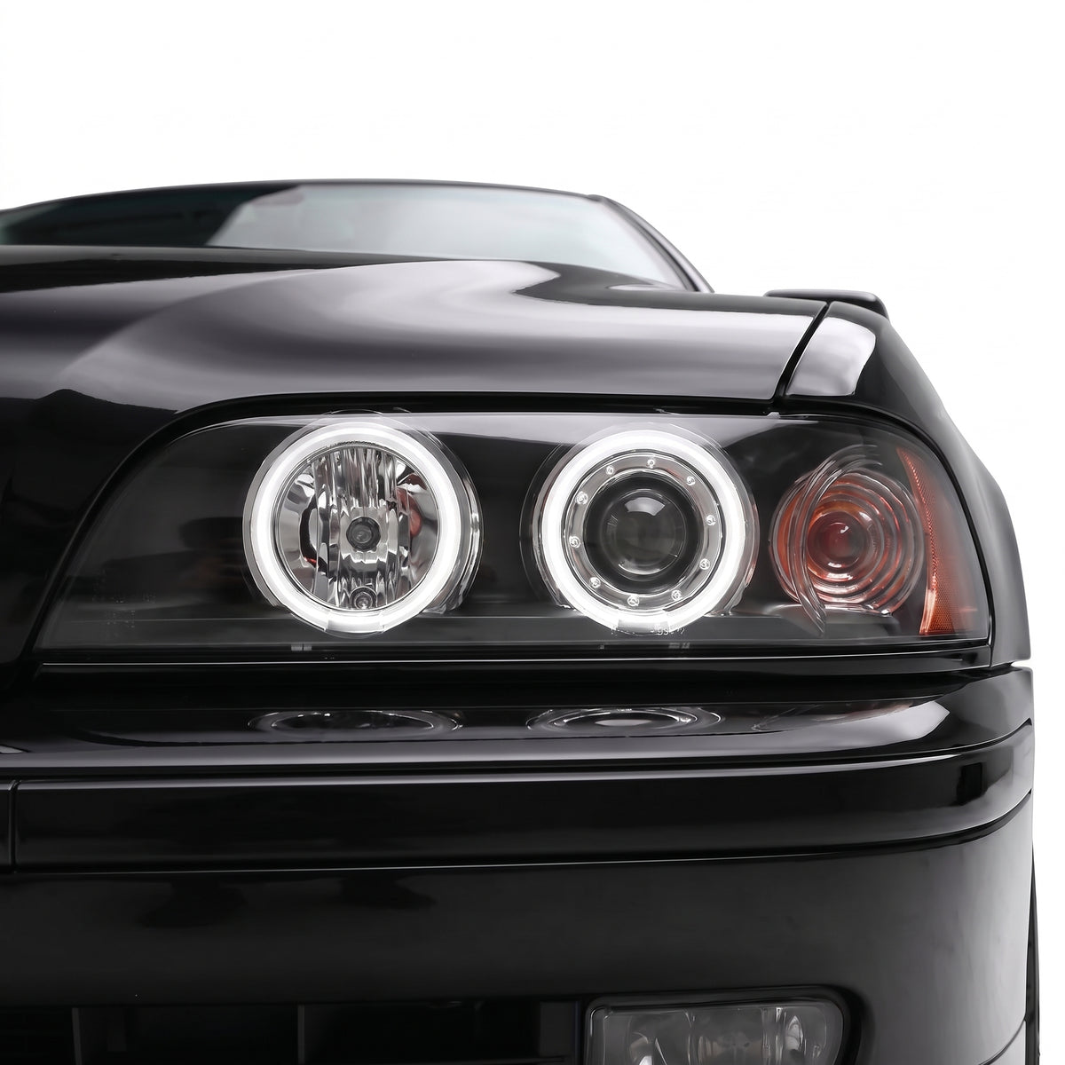 BMW 5 Series E39 (1995 - 2003) CCFL Angel-Eyes Projector Headlights LH + RH installed close-up