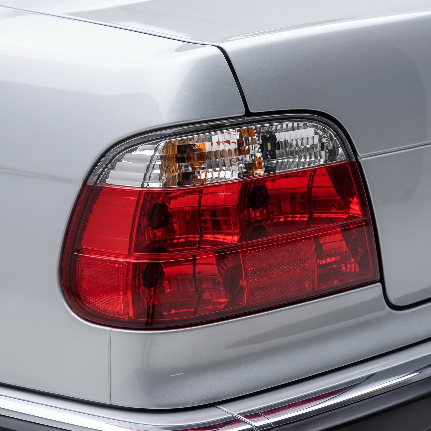 BMW 7 Series E38 (1995 - 2001) Clear Red Halogen Tail Lights LH + RH