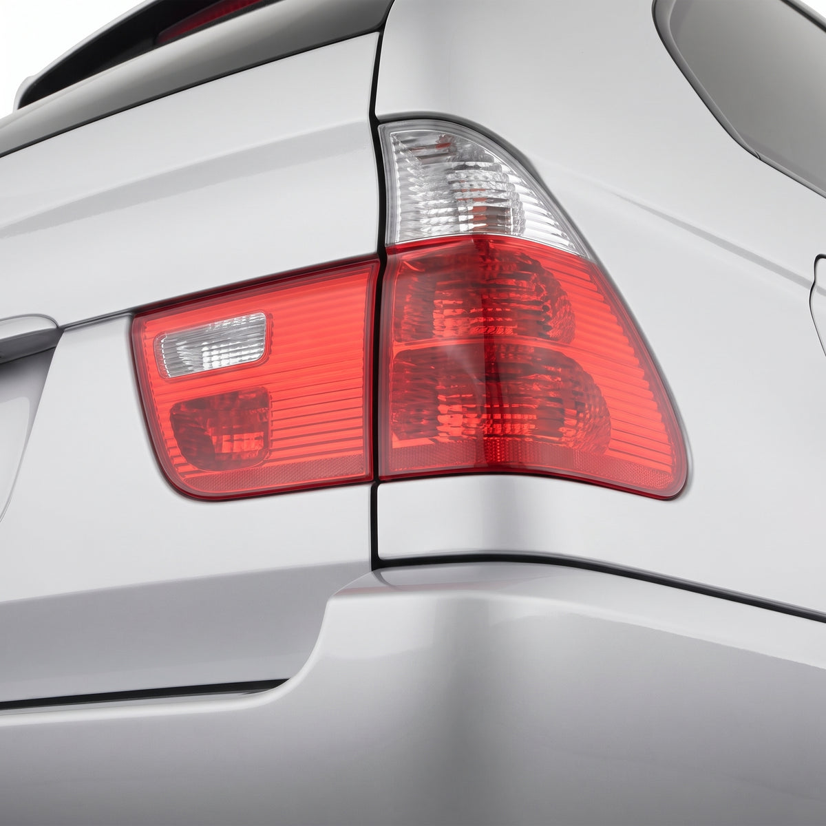 BMW X5 E53 Series 2 (2003 - 2007) OEM Style Tail Lights LH + RH installed close-up