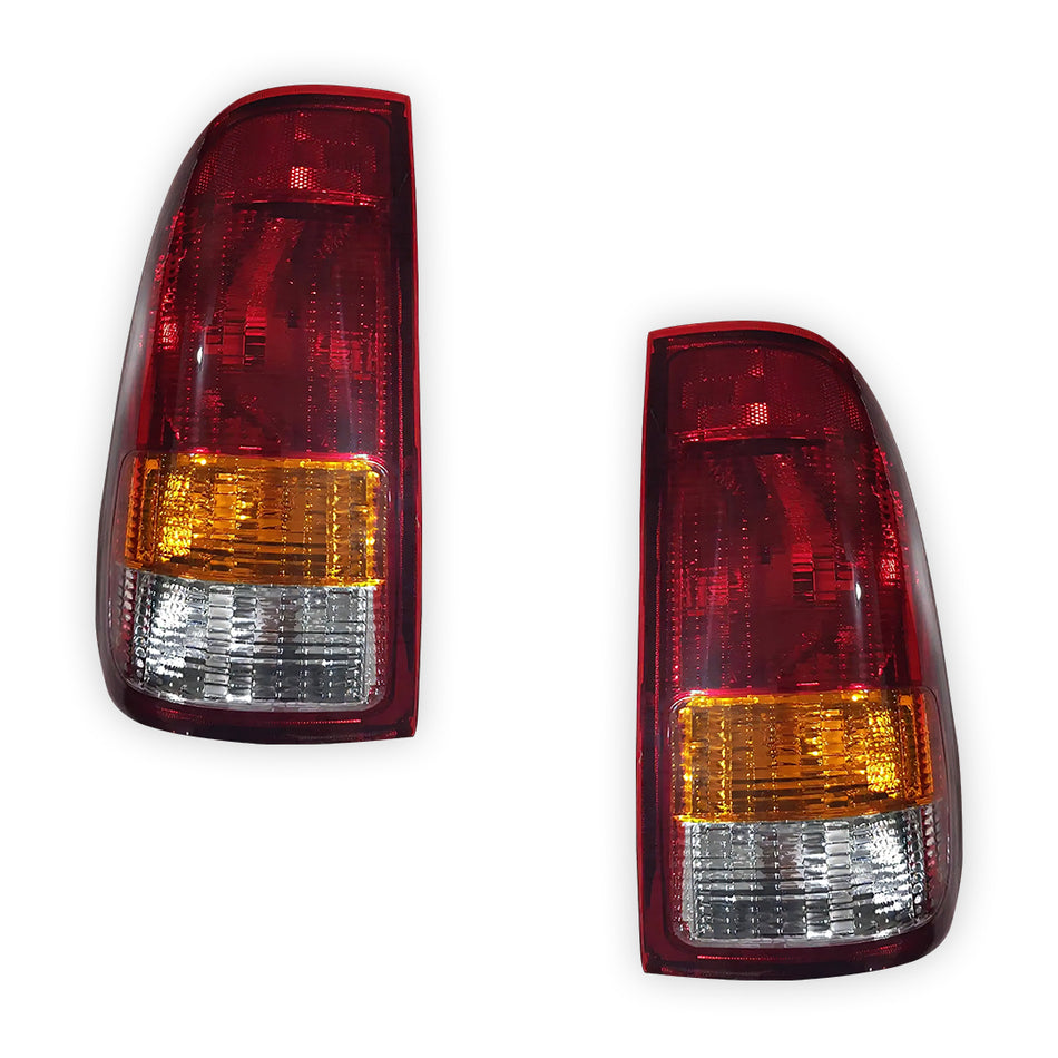 Ford F-250 / F-350 RM / RN (2001 - 2006) Halogen OEM Style Tail Lights LH + RH