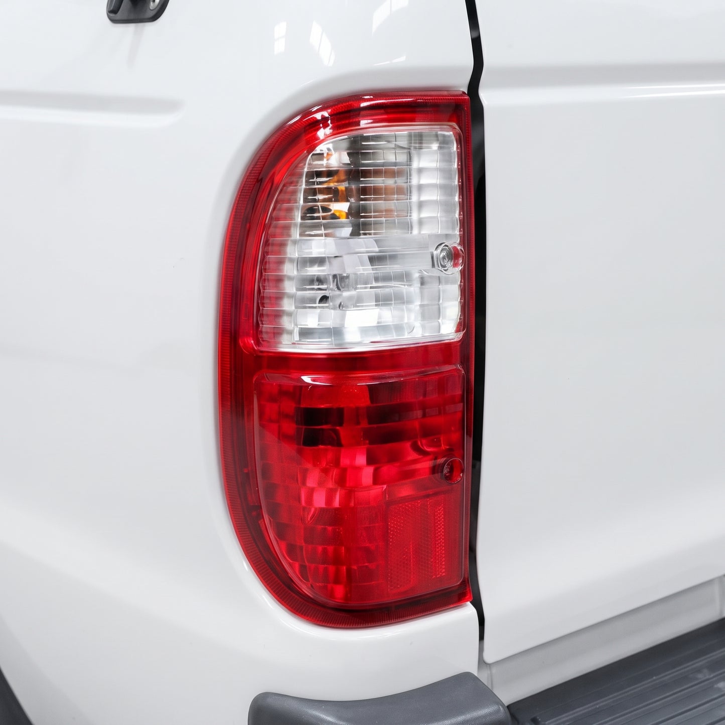 Ford Courier PG / PH (2002- 2006) OEM Style Tail Lights LH + RH
