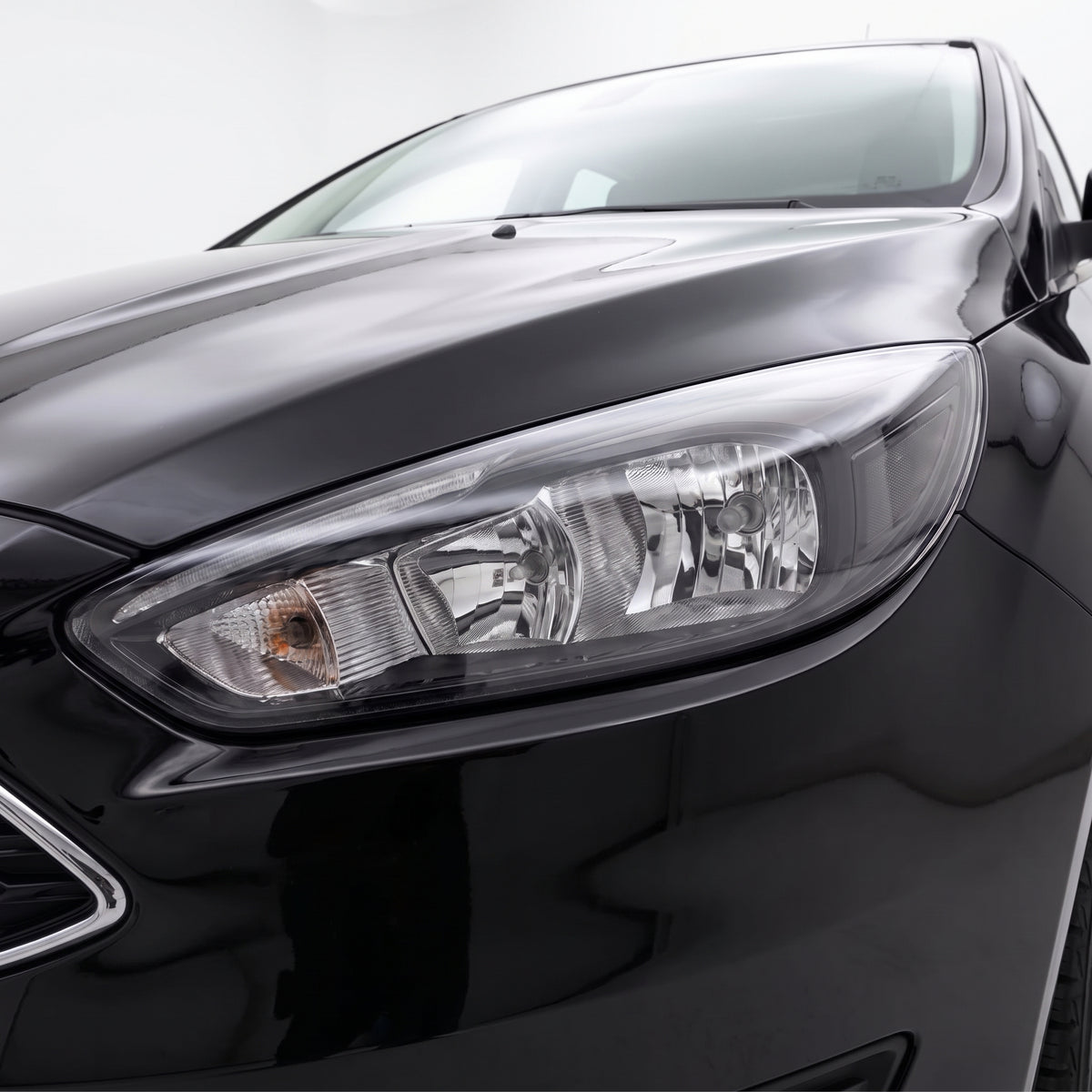 Ford Focus LZ (2015 - 2018) OEM Style Headlights LH + RH installed close-up