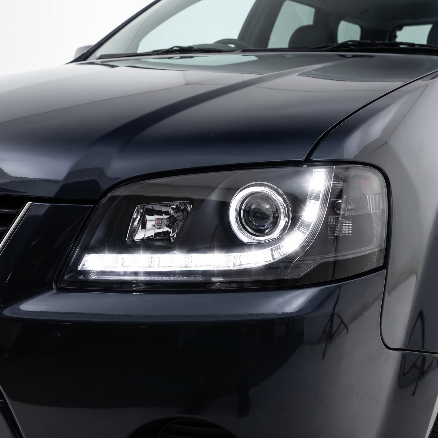 Ford Territory SX / SY (2004 - 2009) LED DRL Style Projector Headlights LH + RH