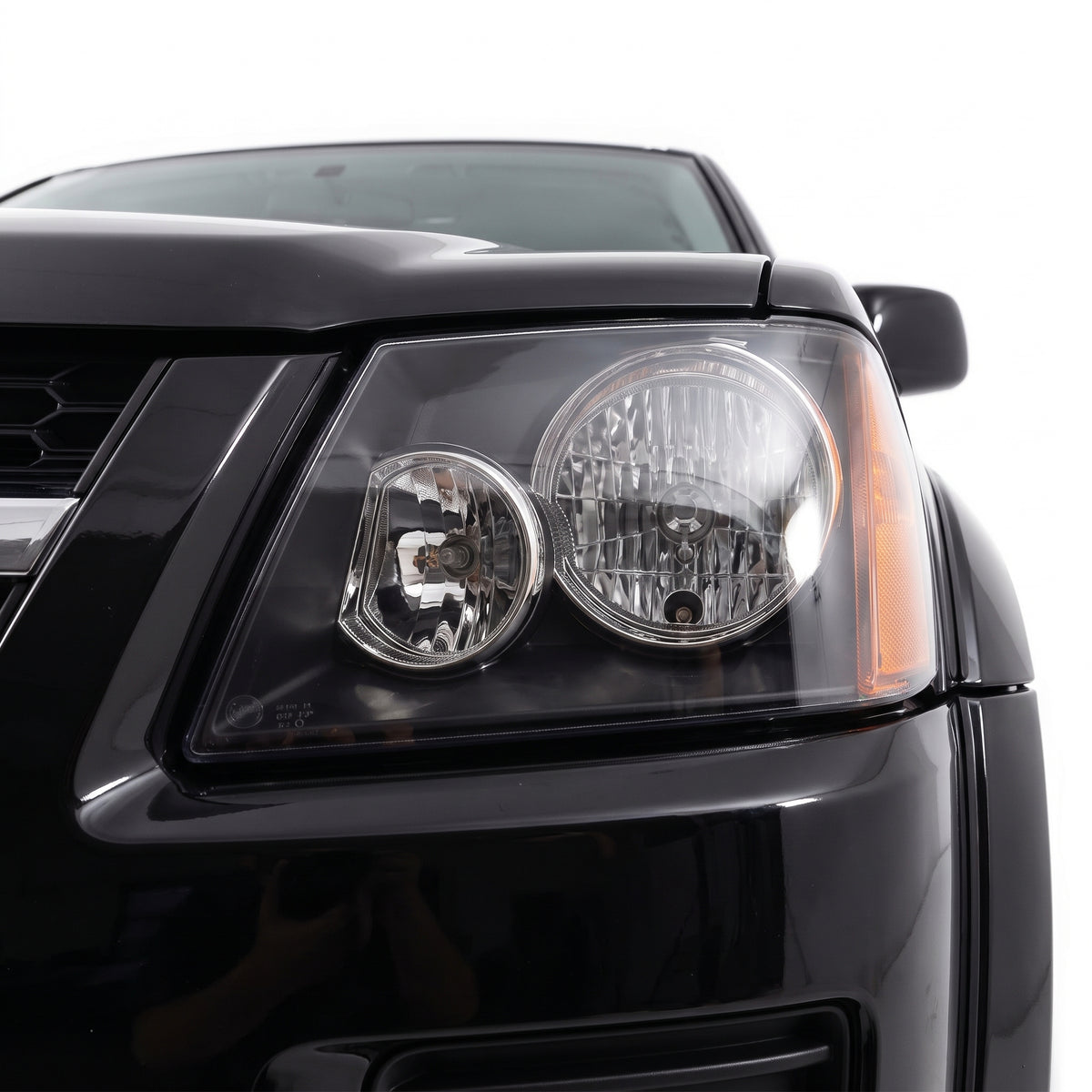 Holden Colorado RC 2/4 Door (2008 - 2012) Headlights LH + RH installed close-up