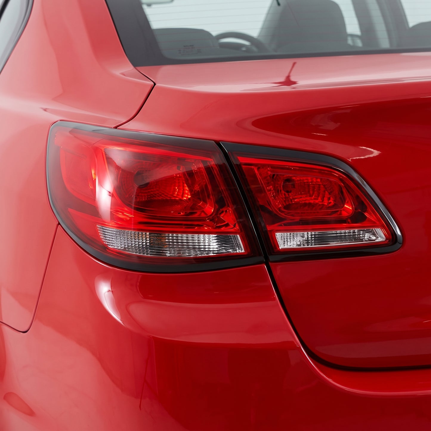 Holden Commodore VF Sedan Evoke / SV6 / SS (2013 - 2015) OEM Style Tail Lights LH + RH