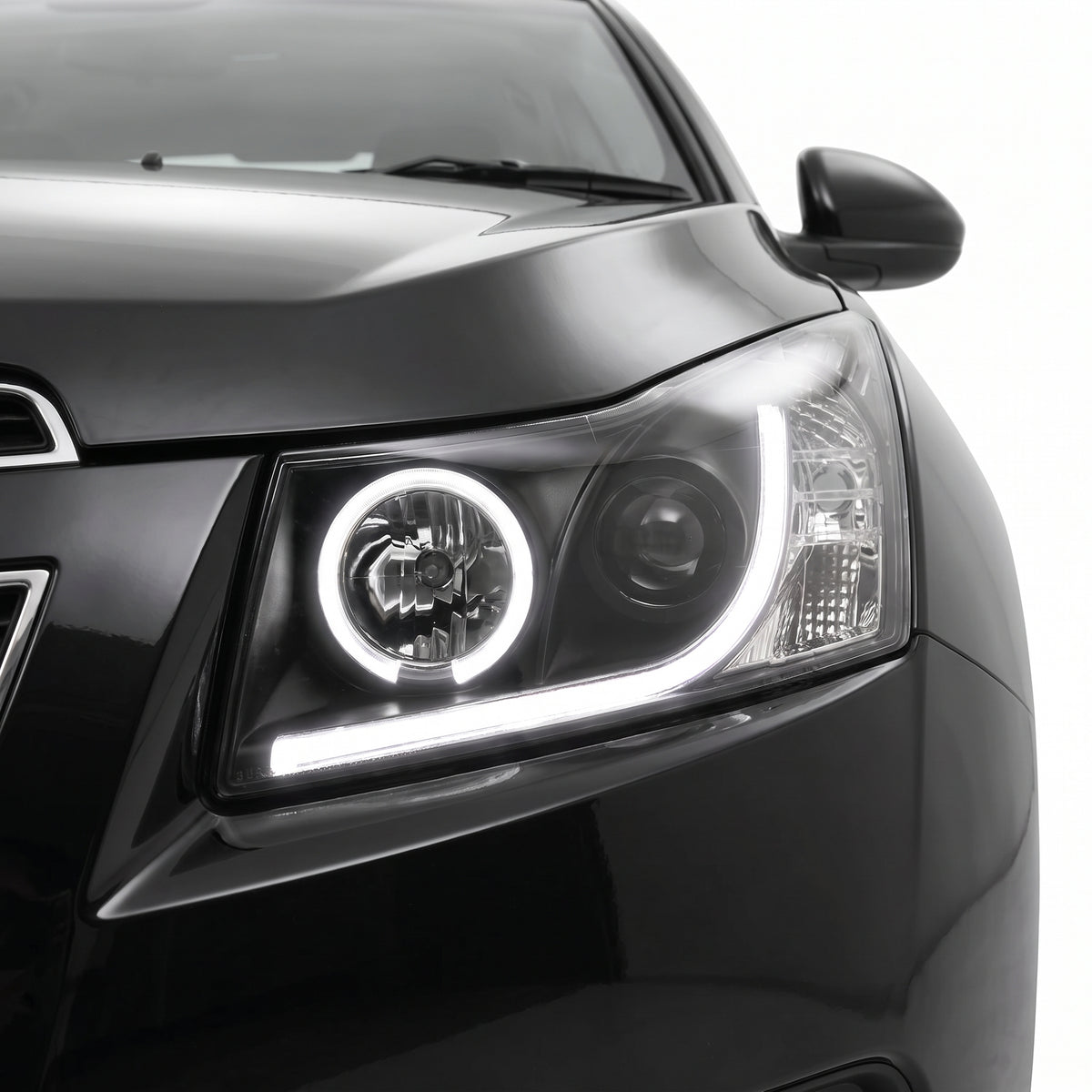 Holden Cruze JG (2009 - 2011) 3D DRL Projector Headlights LH + RH installed close-up