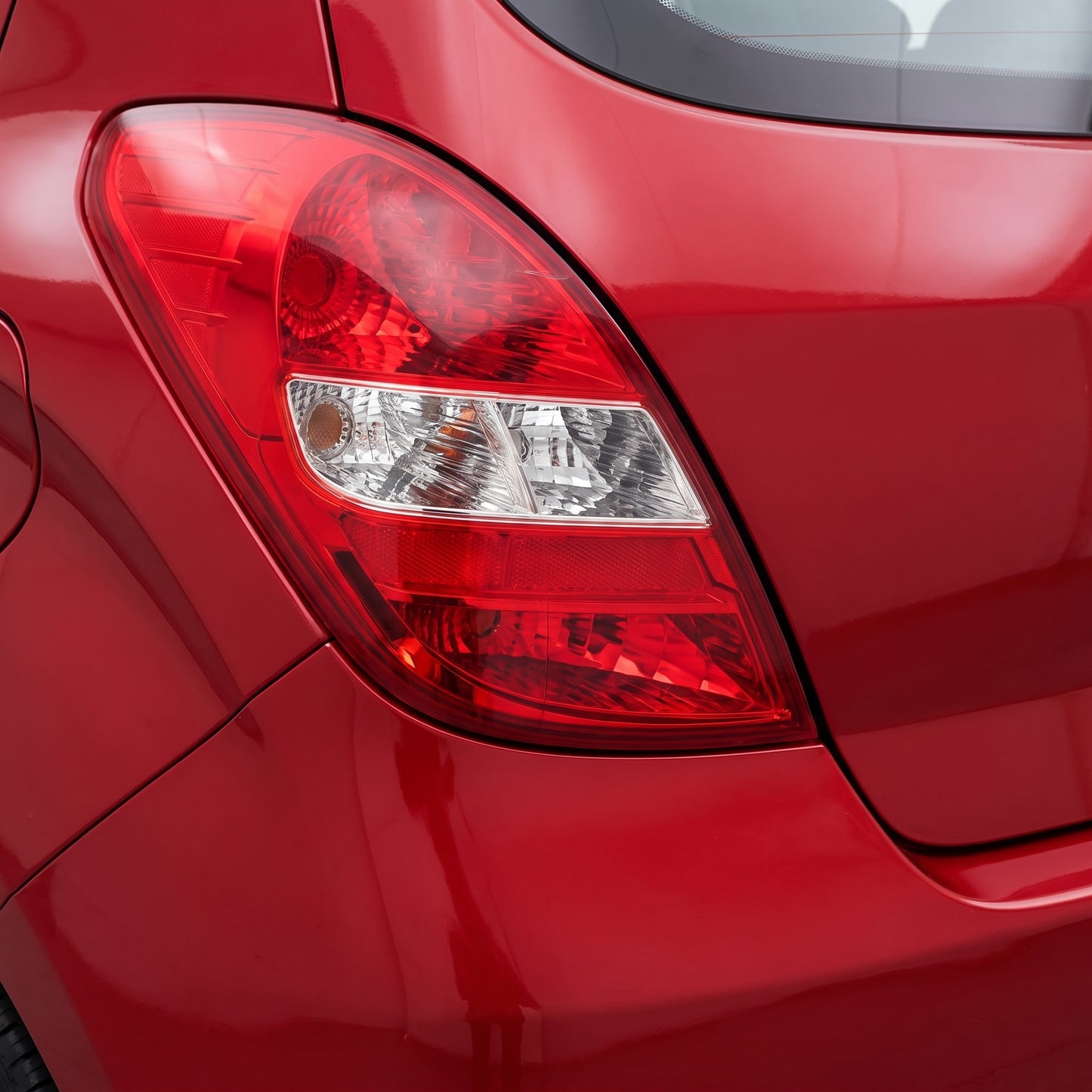 Hyundai i20 PB Series 1 / Series 2 (2009 - 2012) OEM Style Tail Lights LH + RH