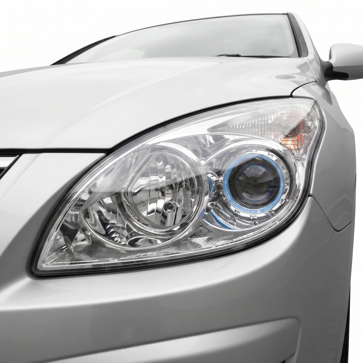 Hyundai i30 FD (2009 - 2010) OEM Style Headlights LH + RH installed close-up