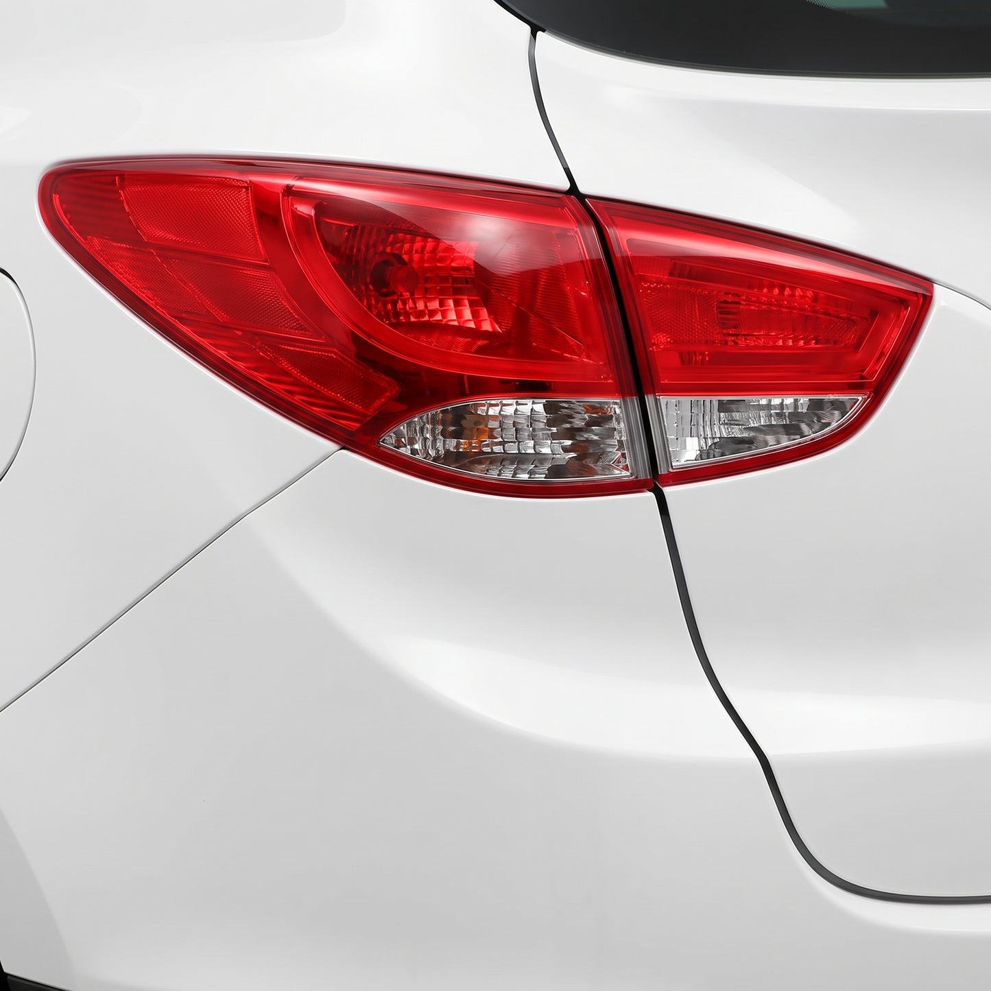 Hyundai ix35 LM SUV (2009 - 2015) OEM Style Tail Lights LH + RH