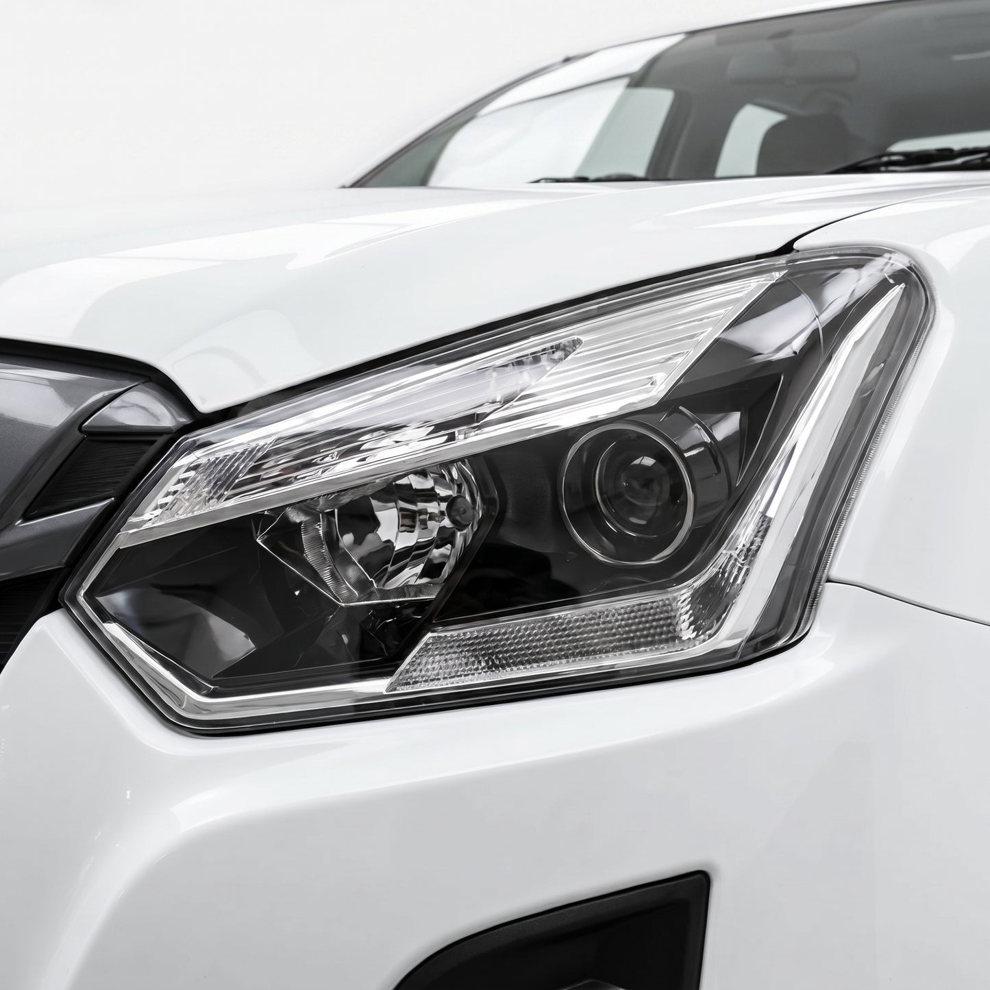 Isuzu D-Max SX (2016 - 2020) Black Projector LED DRL OEM Style Headlights LH + RH
