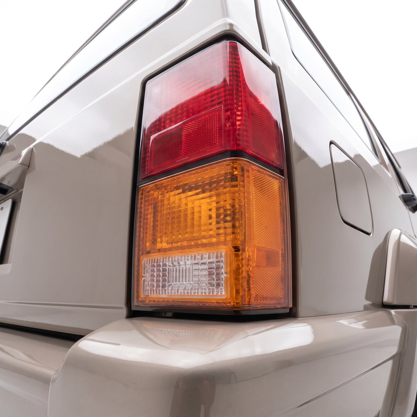 Jeep Cherokee XJ (1994 - 1997) Red and Amber Halogen Tail Lights LH + RH