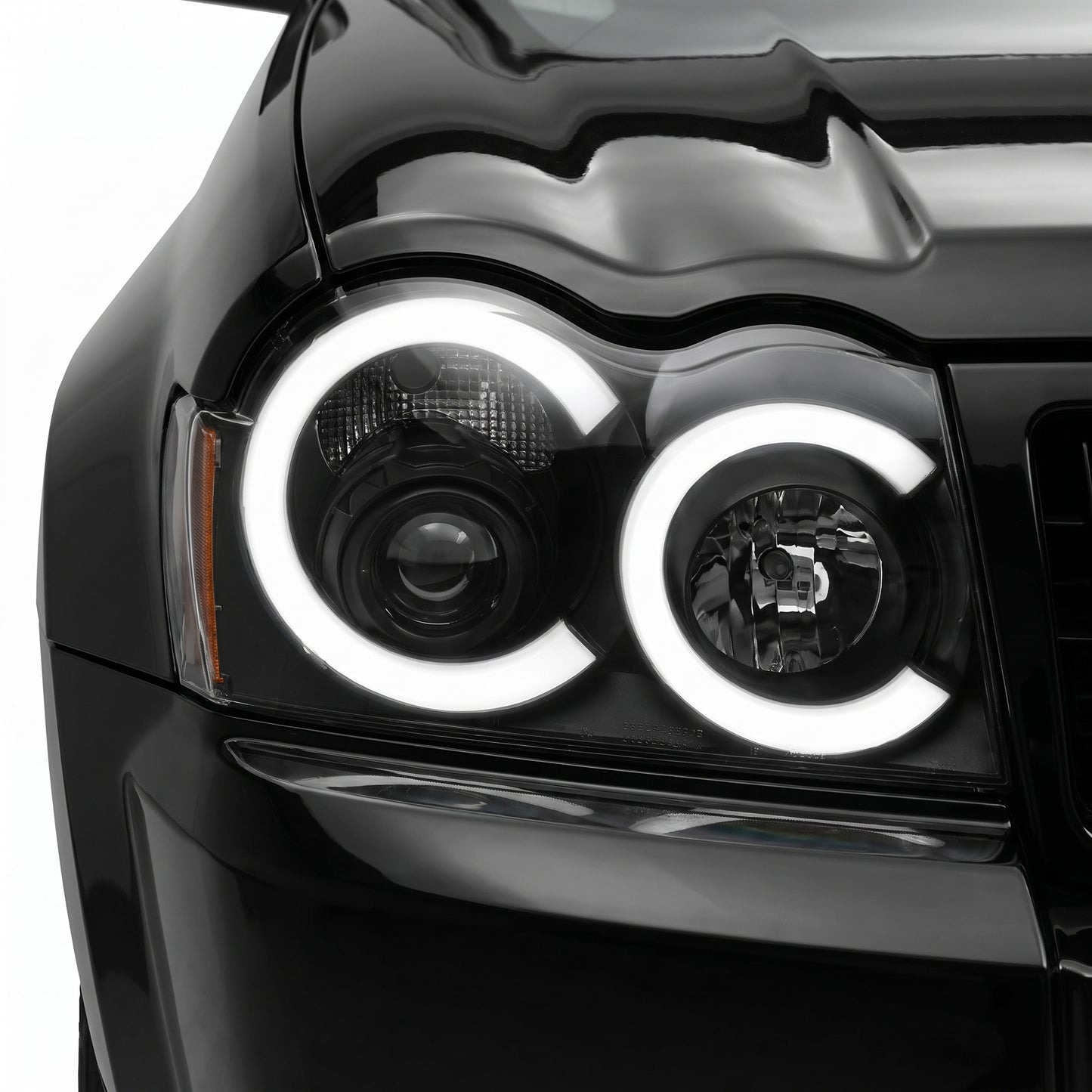 Jeep Grand Cherokee WH (2005- 2010) LED DRL Angel-Eyes Projector Headlights LH + RH