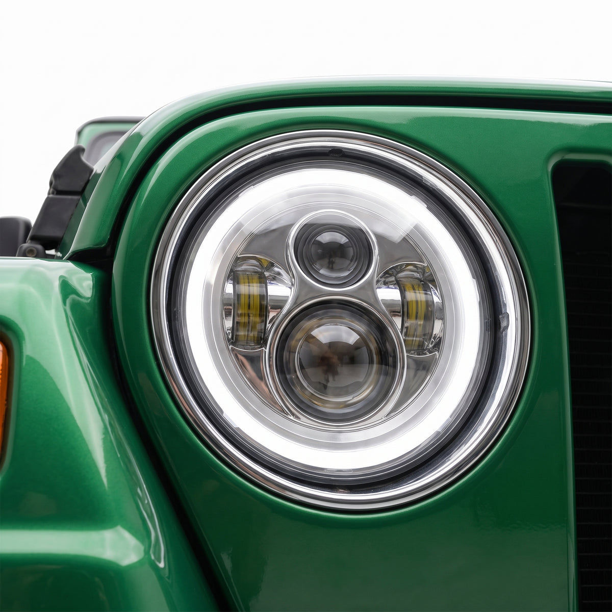 Jeep Wrangler TJ (1997 - 2006) 7" Round LED Headlights LH + RH installed close-up