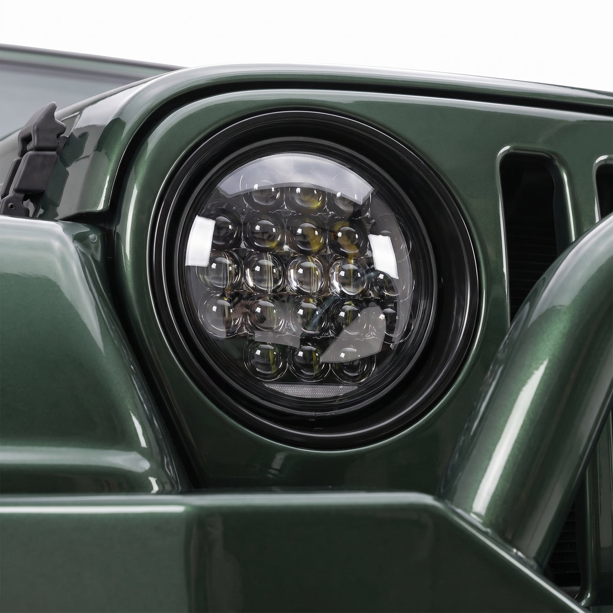 Jeep Wrangler TJ (1997 - 2006) 7" Round LED Headlights LH + RH installed close-up