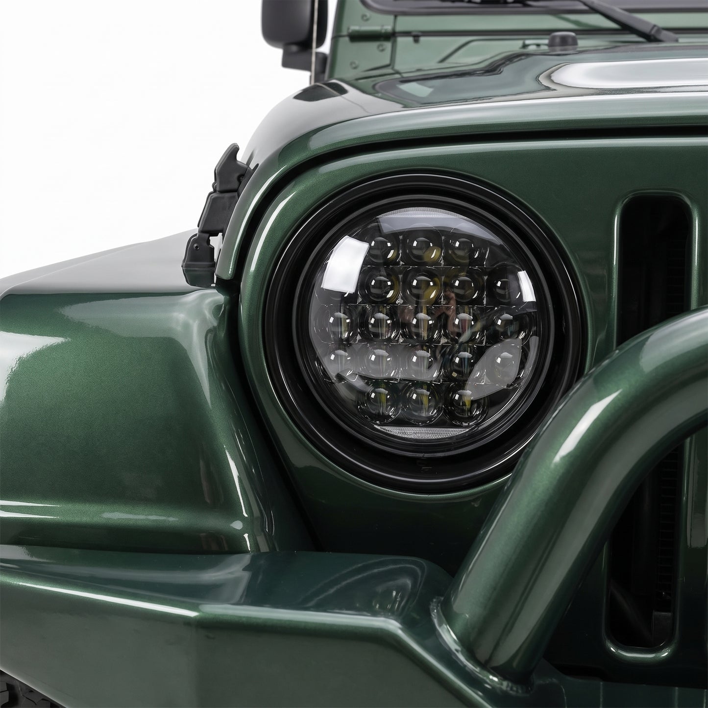 Jeep Wrangler TJ (1997 - 2006) 7" Round LED Headlights LH + RH