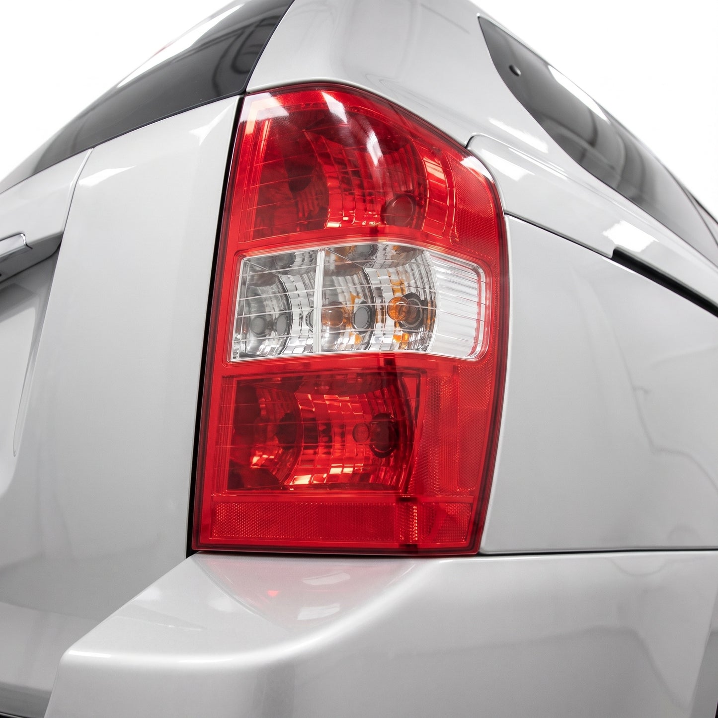 Kia Carnival VQ (2006 - 2011) Halogen OEM Style Tail Lights LH + RH