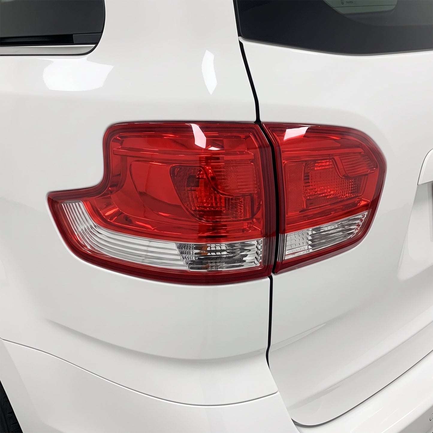 LDV G10 SV7A / SV7C (2015 - 2021) Outer LED Tail Lights LH + RH