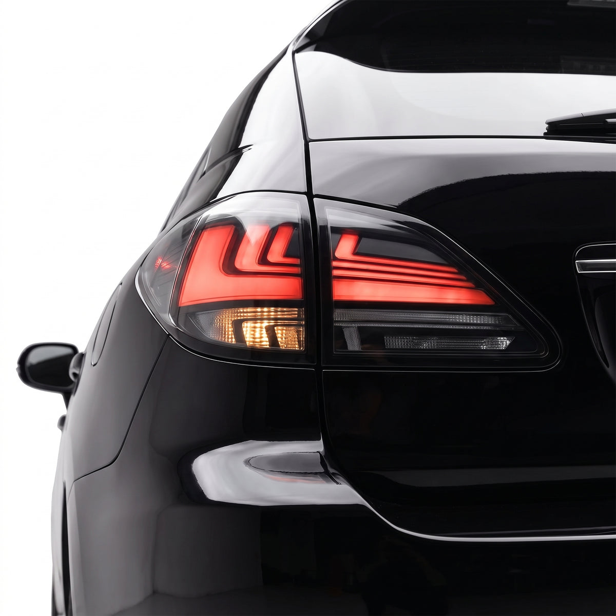 Lexus RX400h MHU38 (2008) Sequential Black Smoked LED Tail Lights LH + RH installed close-up