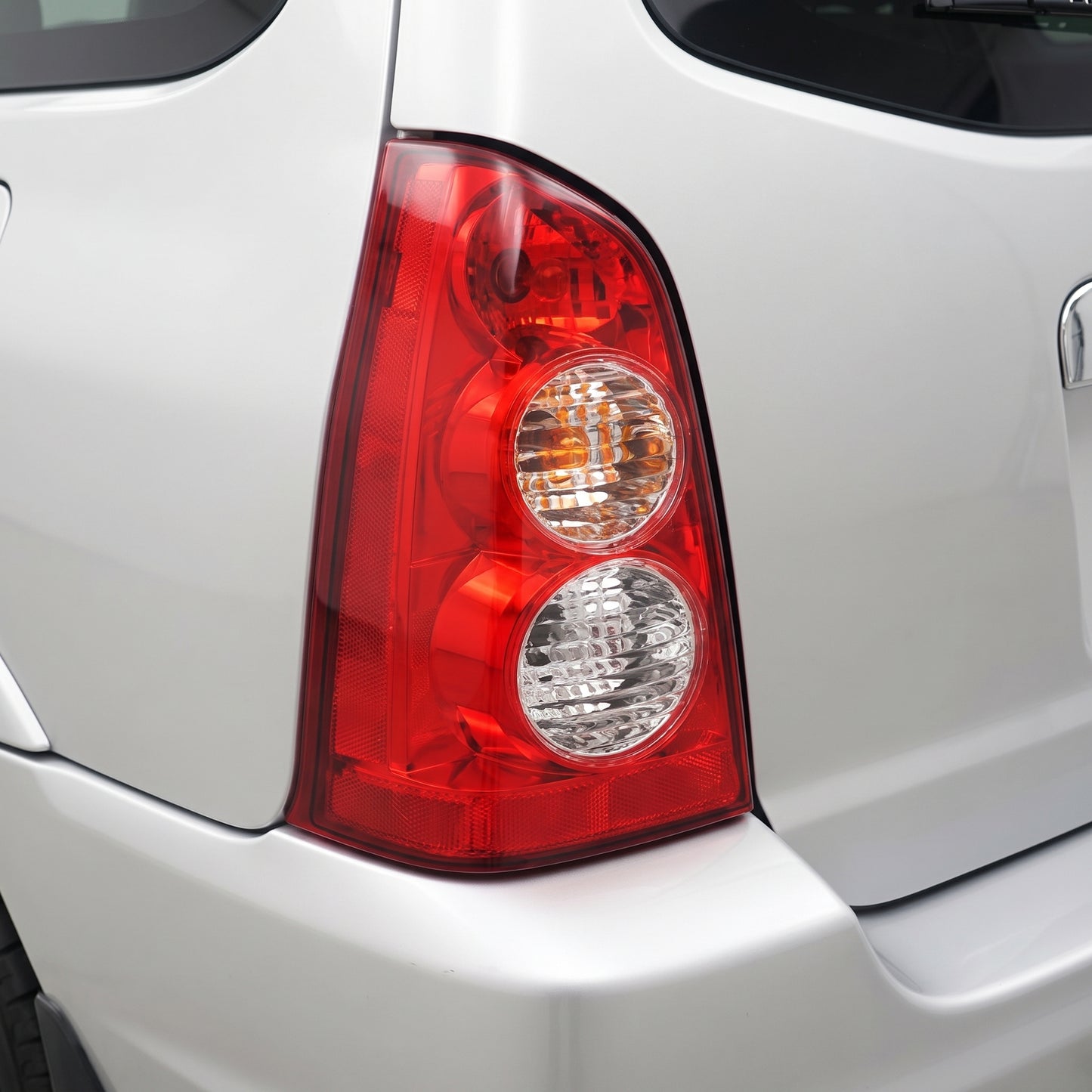 Mazda Tribute EP (2004 - 2006) Halogen Tail Lights LH + RH