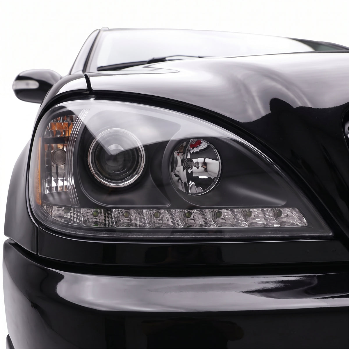 Mercedes-Benz M-Class W163 (1998 - 2001) LED DRL Day Time Projector Headlights LH + RH installed close-up