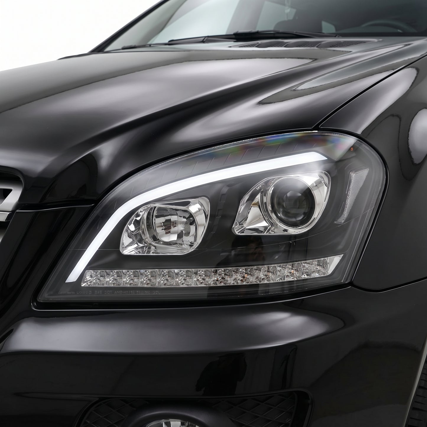 Mercedes-Benz M-Class W164 (2006 - 2008) DRL Projector Headlights with LED Sequential Indicators LH + RH