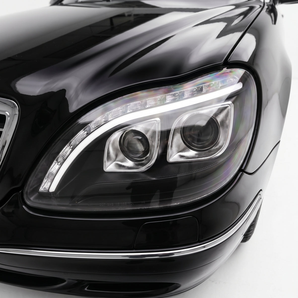 Mercedes-Benz S-Class W220 (1998 - 2005) DRL Projector Headlights LH + RH installed close-up