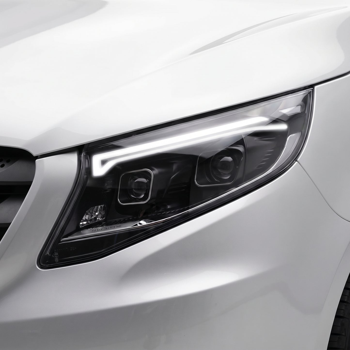 Mercedes-Benz Vito W447 (2015 - 2024) Crystal LED Style Sequential Projector Headlights LH + RH