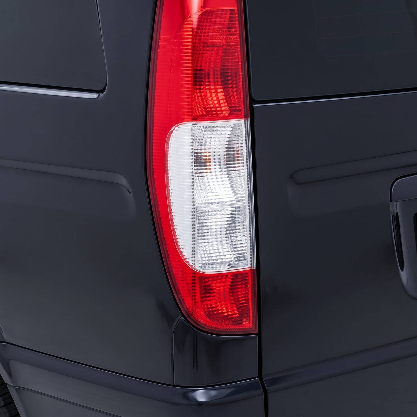 Mercedes-Benz Vito W639 (2003 - 2010) OEM Style Tail Lights LH + RH