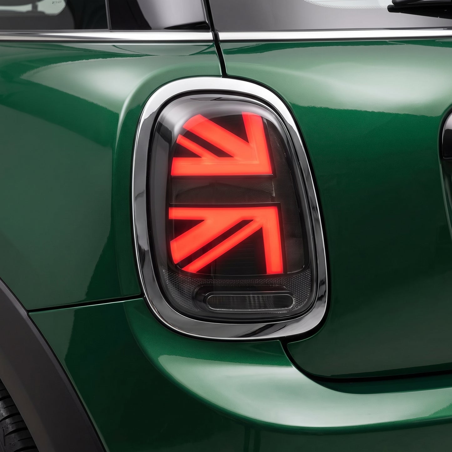 Mini Cooper F55 / F56 / F57 (2014 - 2018) Sequential Smoked Chrome LED Tail Lights LH + RH