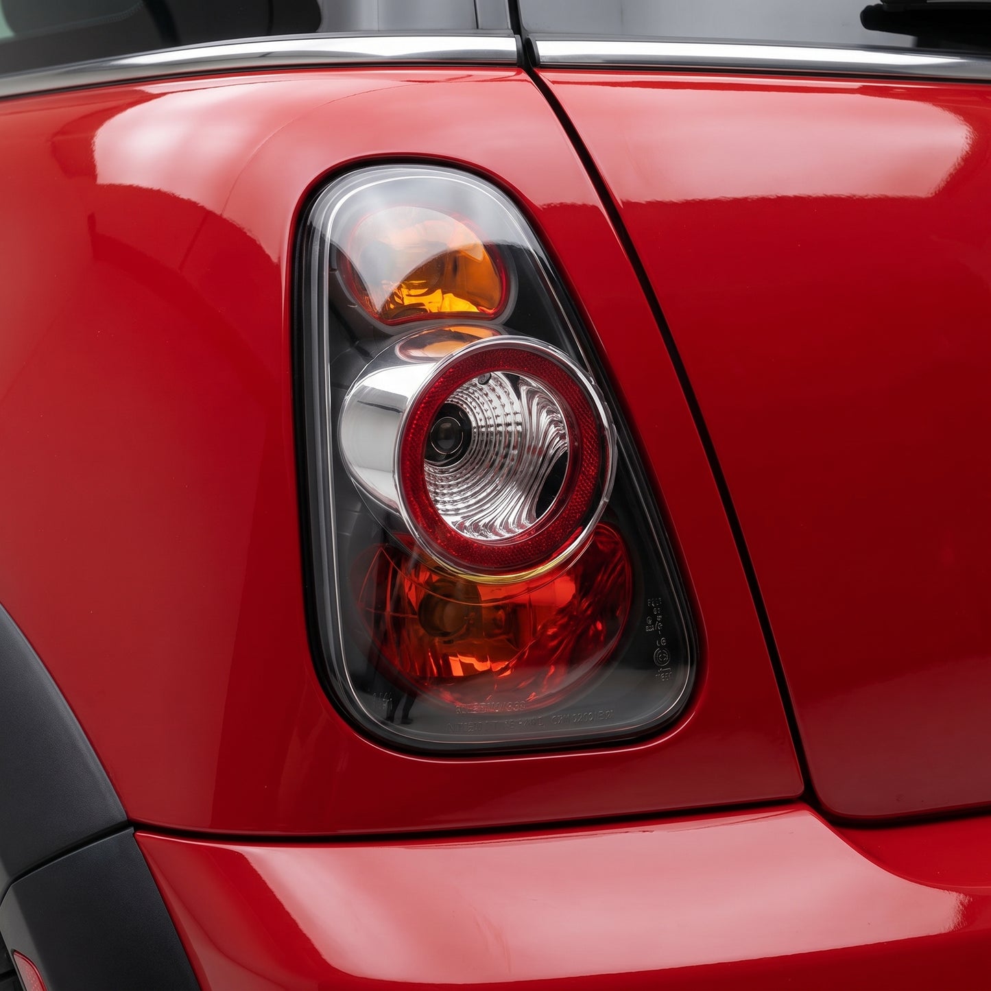 Mini Cooper R50 / R53 (2001 - 2006) Altezza Halogen Tail Lights LH + RH