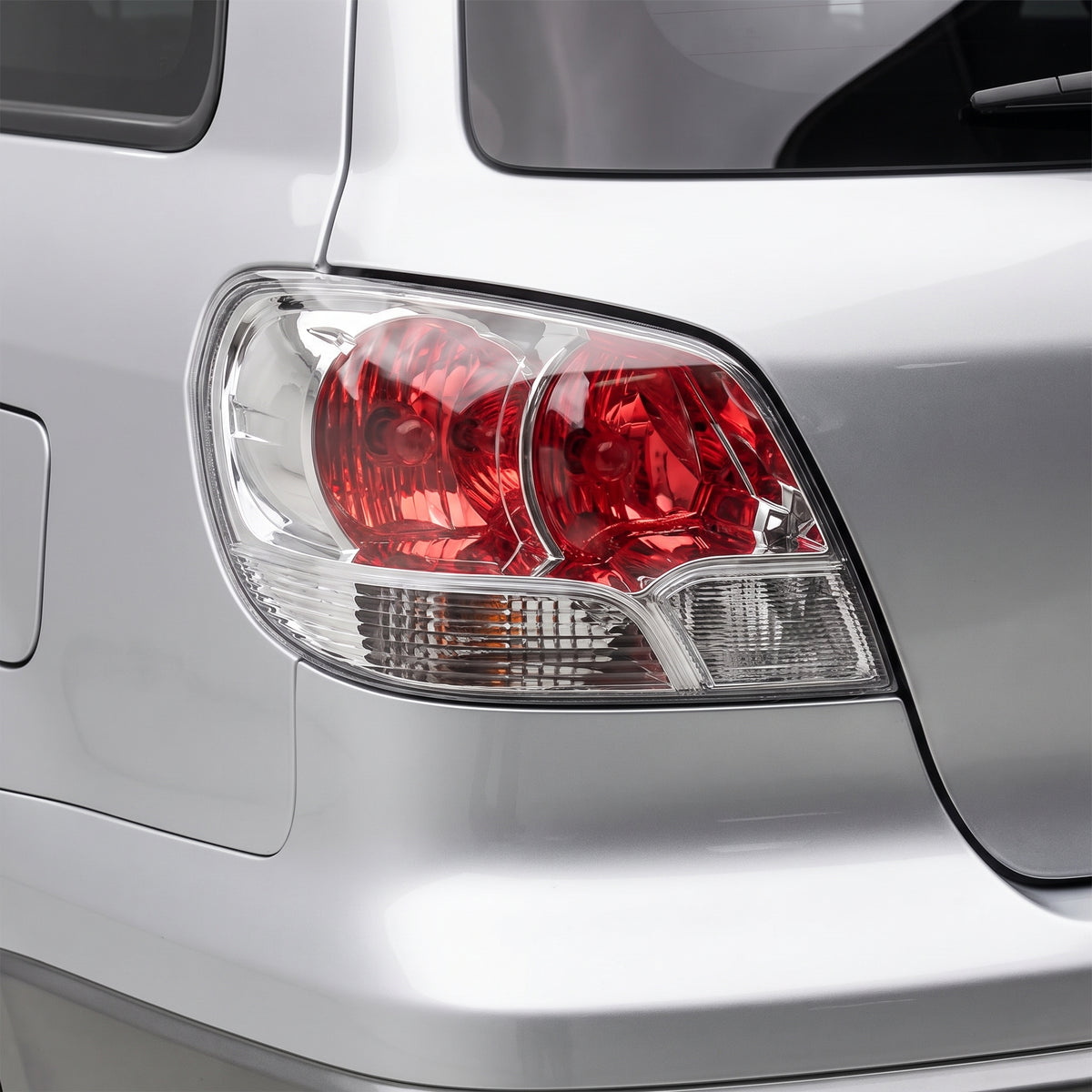 Mitsubishi Outlander ZE (2002 - 2004) OEM Style Tail Lights LH + RH installed