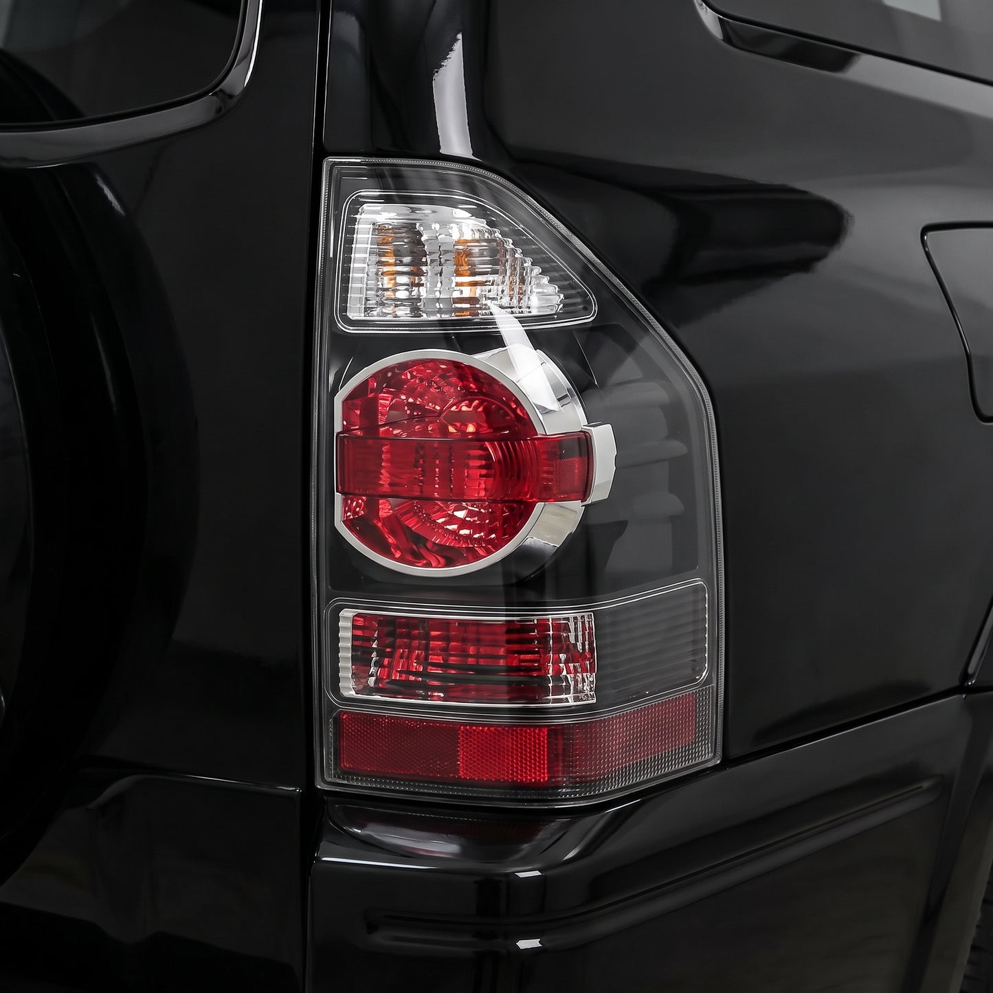 Mitsubishi Pajero NM / NP (2000 - 2006) Black Tail Lights LH + RH