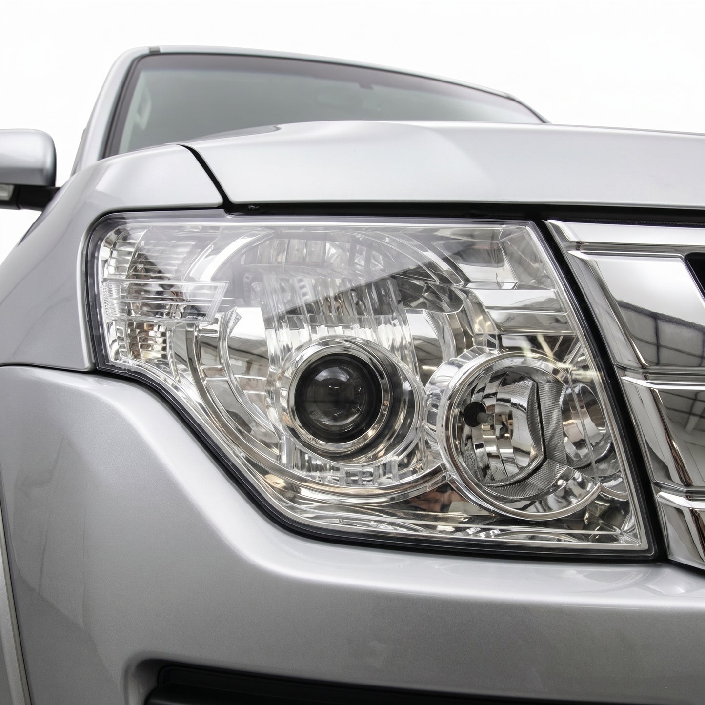 Mitsubishi Pajero NS NT NW (2006 - 2015) Manual OEM Style Headlights LH + RH