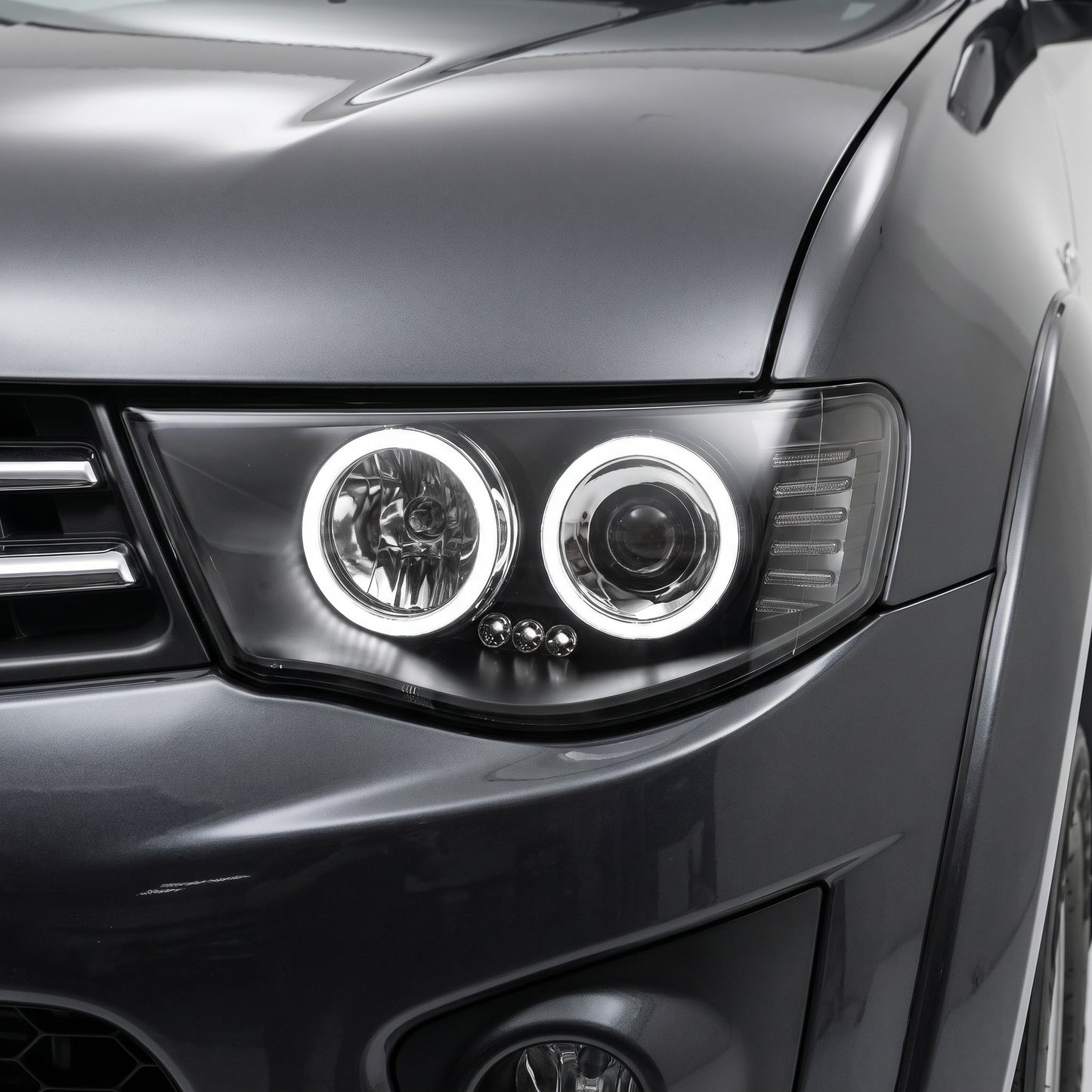 Mitsubishi Triton ML / MN (2006 - 2015) Black High Power LED Angel-Eyes Projector Headlights LH + RH