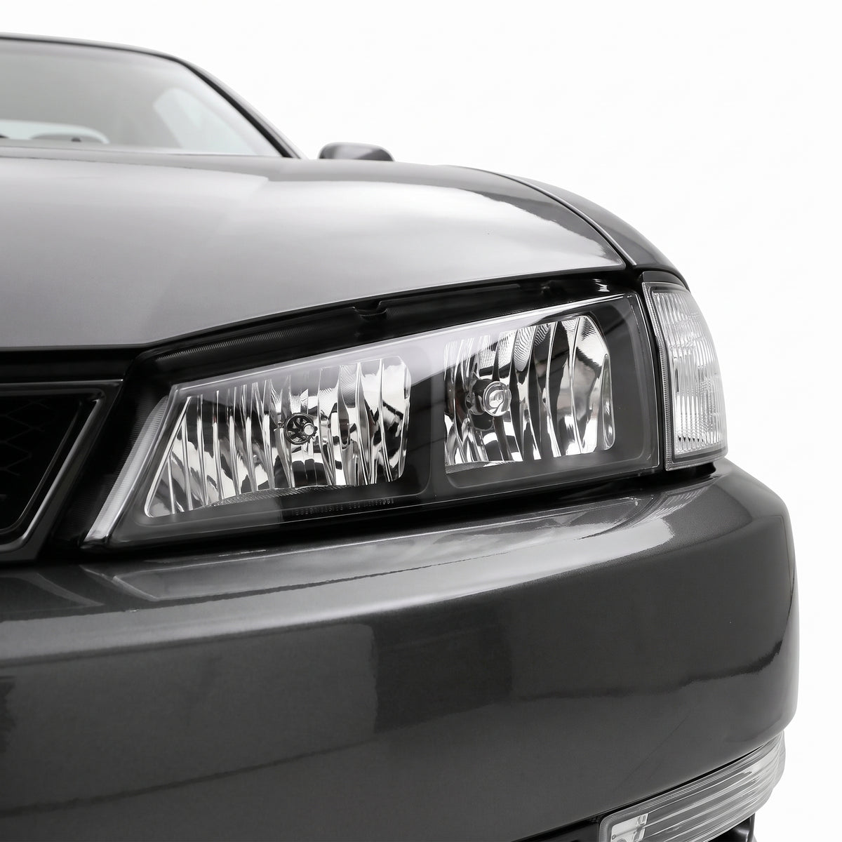 Nissan 200SX S14 (1997 - 1998) JDM Headlights with Smoked Corner LH + RH installed close-up
