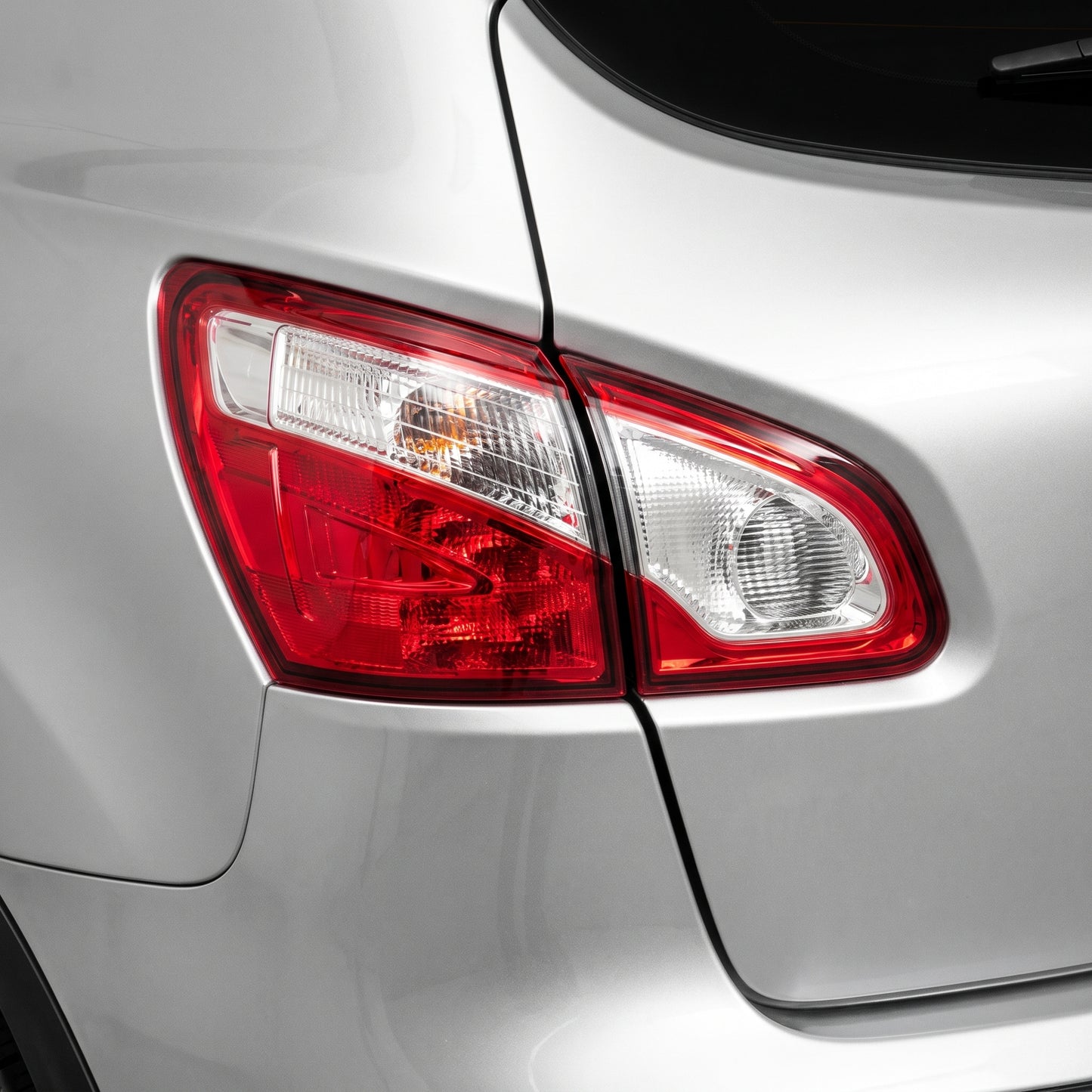 Nissan Dualis J10 Series 2 (2010 - 2014) OEM Style Tail Lights LH + RH