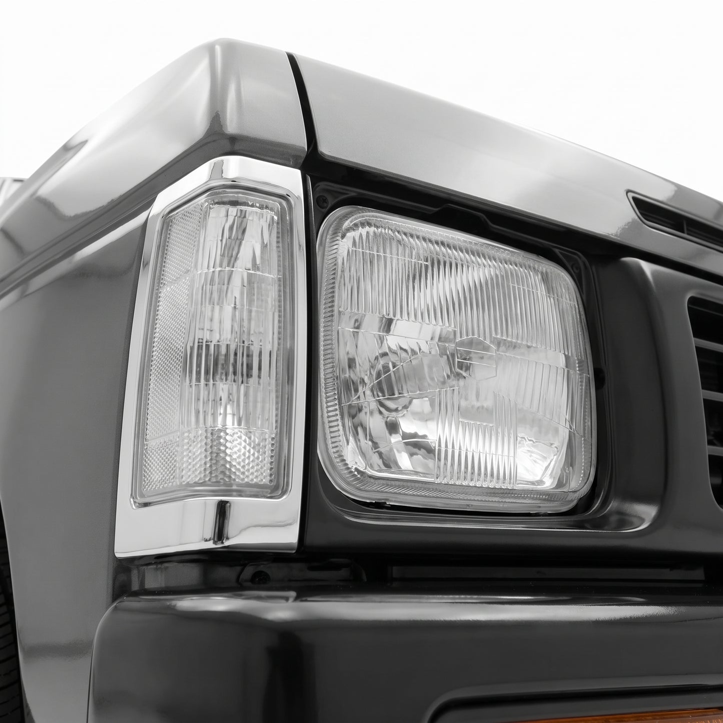Nissan Navara D21 (1986 - 1997) Headlights with H4 Globe Glass Lens LH + RH